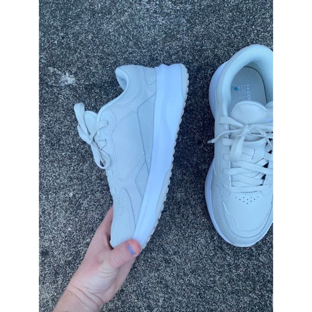 Under Armour Charged Sneakers Womens 8.5 Off White Athletic Shoes 3028569-110 - Picture 2 of 9